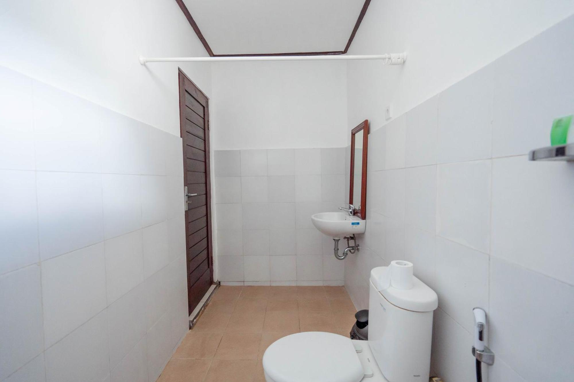 Brisk Homestay Uluwatu Redpartner Exterior photo